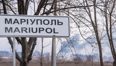 Супутники зуміли зафіксувати, як виглядає театр у Маріуполі після бомбардувань
