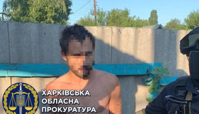 Увірвалися до квартири та заволоділи майном на суму понад 400 тис. грн — судитимуть трьох чоловіків (ФОТО)