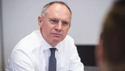 Австрія просить Сійярто не брехати про заборону на вʼїзд угорським уболівальникам