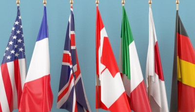 ФРГ сдержанно отреагировала на идею Трампа о саммите G7 с участием РФ