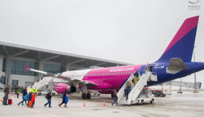 Самолет Wizz Air 