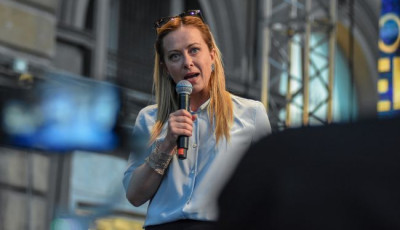 Розмова Мелоні з російськими пранкерами: радник прем'єра подав у відставку