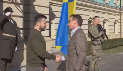 Прем’єр Швеції прибув до Києва, зустрівся із Зеленським