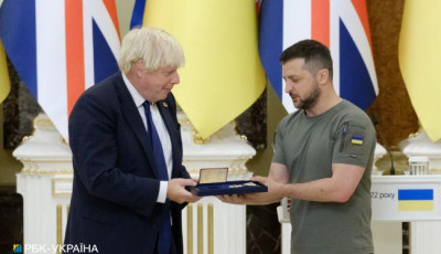 Зеленський подякував Джонсону за підтримку: 