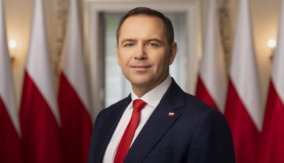 Навроцький каже, що підписав закон про допомогу українцям у Польщі востаннє