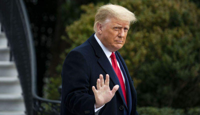 Трампу не понравились хвалебные слова Макрона о Байдене