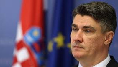 Президент Хорватії накинувся на Францію за продаж уживаних винищувачів