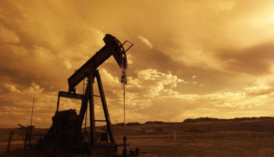 Цена на нефть WTI впервые с 2002 года упала до $20 за баррель