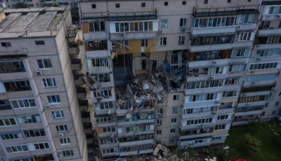 Под завалами разрушенного дома на Позняках нашли тело еще одного погибшего 