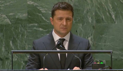 Об ускорении истории и президентской лодке, идущей в условиях нового темпа